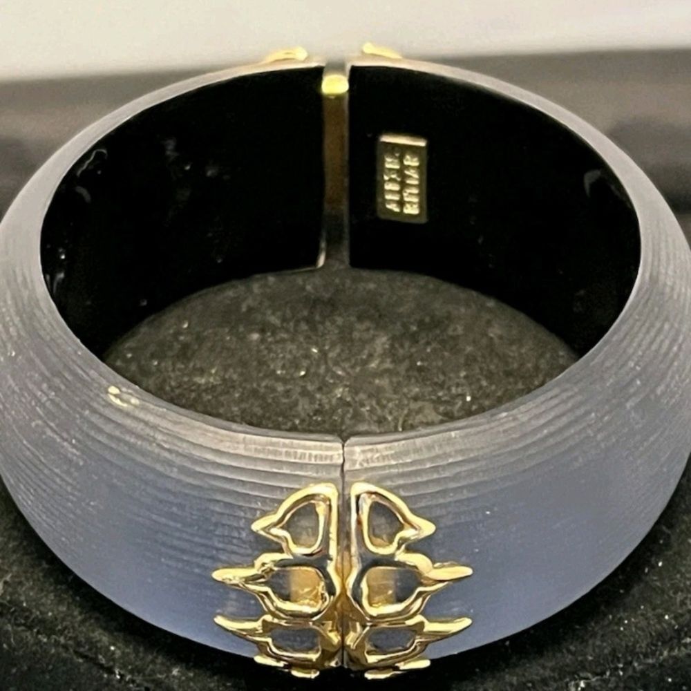 Alexis Bittar Lilac and Gold Tone Bracelet!!! NWOT!!!